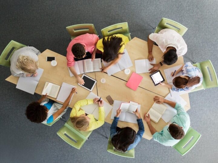 Edukacja w kryzysie: Samorządowcy szukają rozwiązań dla szkół
