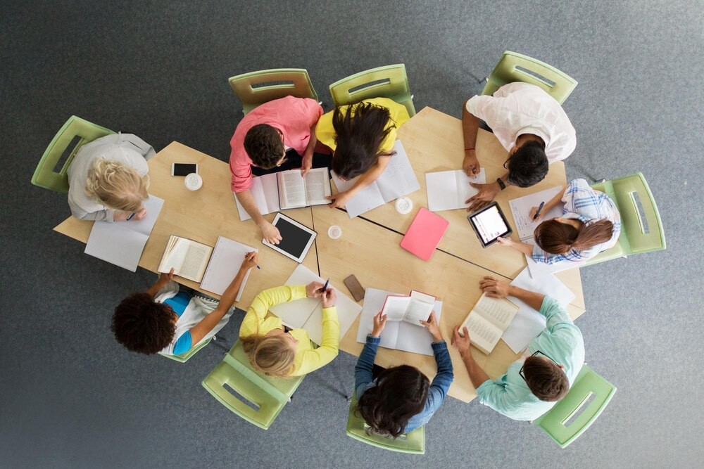 Edukacja w kryzysie: Samorządowcy szukają rozwiązań dla szkół