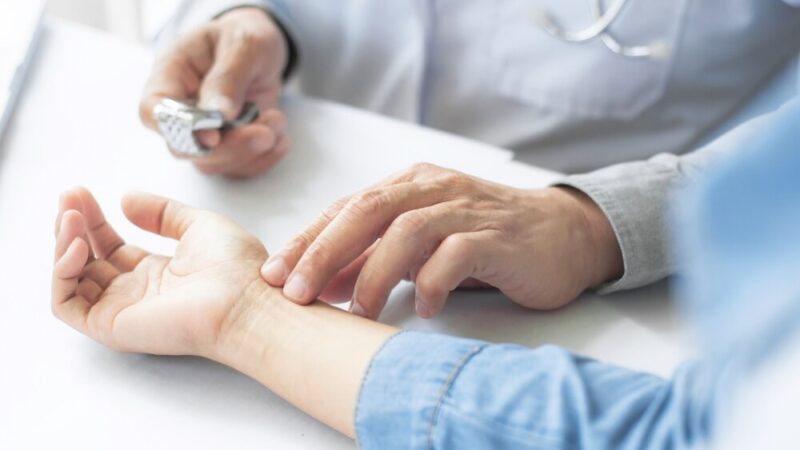 Post na czczo: Klucz do dokładnych wyników badań krwi