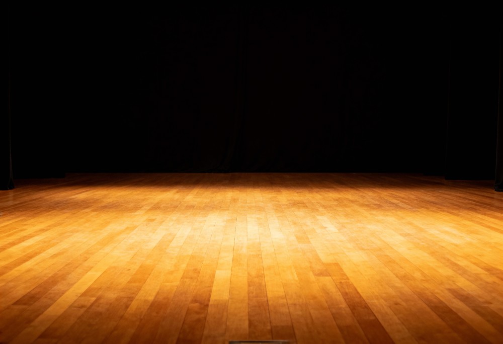 Teatr Rozbark: Sztuka, która przywraca więź z naturą