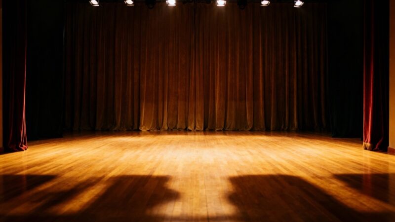 Mitologiczny „Tartarus” ożywa na scenie Teatru Rozbark