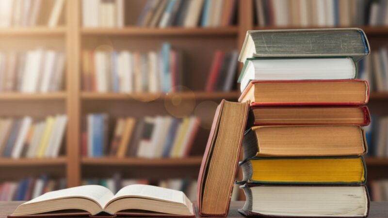 Nowe życie Kącika Literackiego w Bytomiu: Odkryj twórczość Mariusza Jelenia!