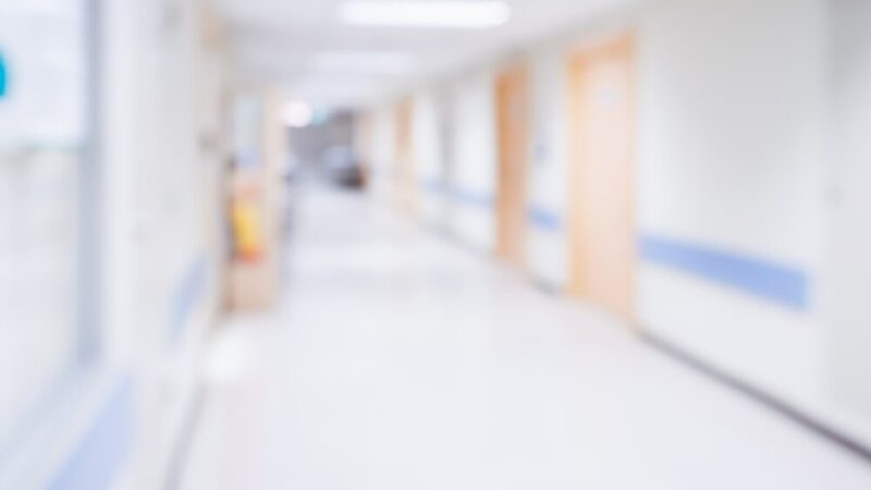 Antybiotyki nie zawsze są rozwiązaniem na infekcje wirusowe – sprawdź, kiedy ich potrzebujesz!