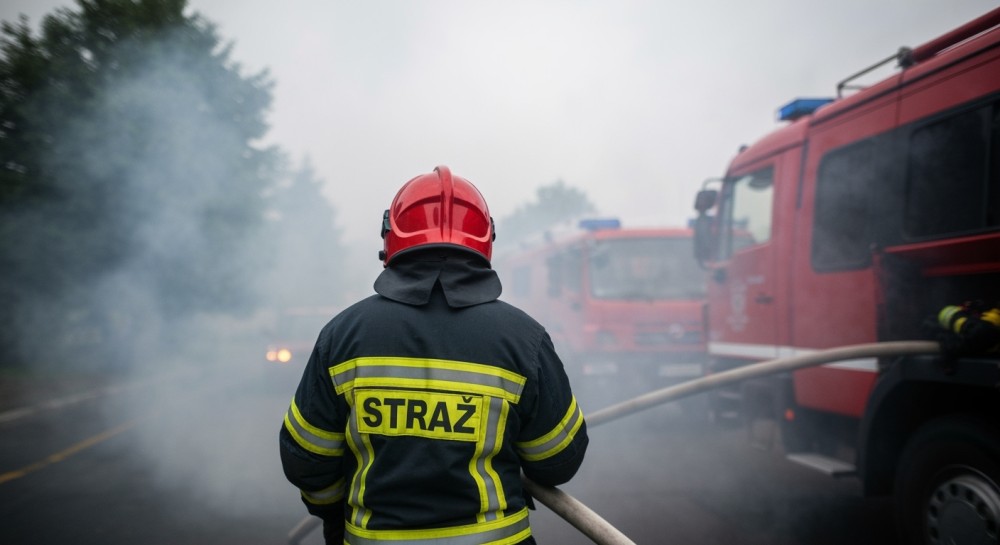 Pożar mieszkania w Bytomiu: dramatyczna akcja straży pożarnej