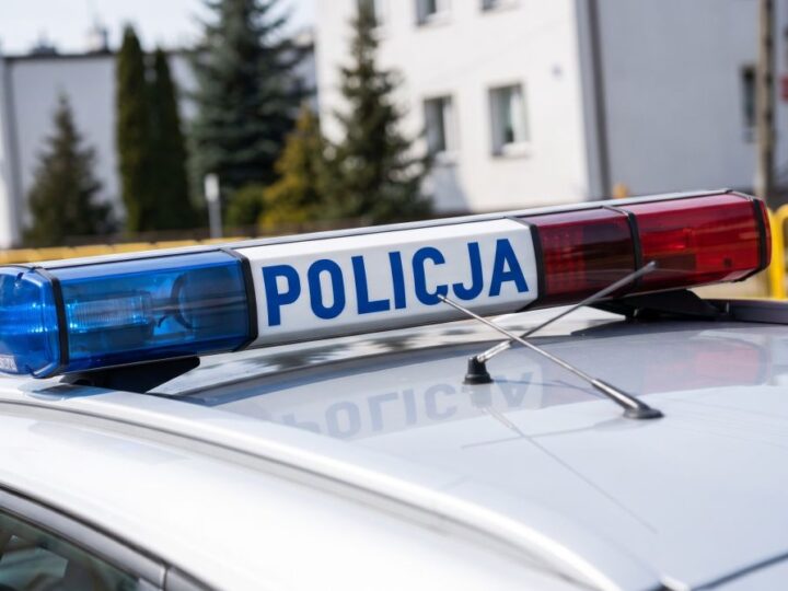 Mieszkanie w Dąbrowie Górniczej zaskakuje: nielegalny handel papierosami na wyciągnięcie ręki!