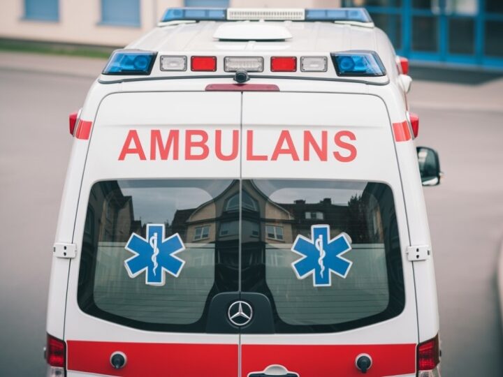 Częstochowskie policjantki uratowały 70-latka z wody w dramatycznej akcji