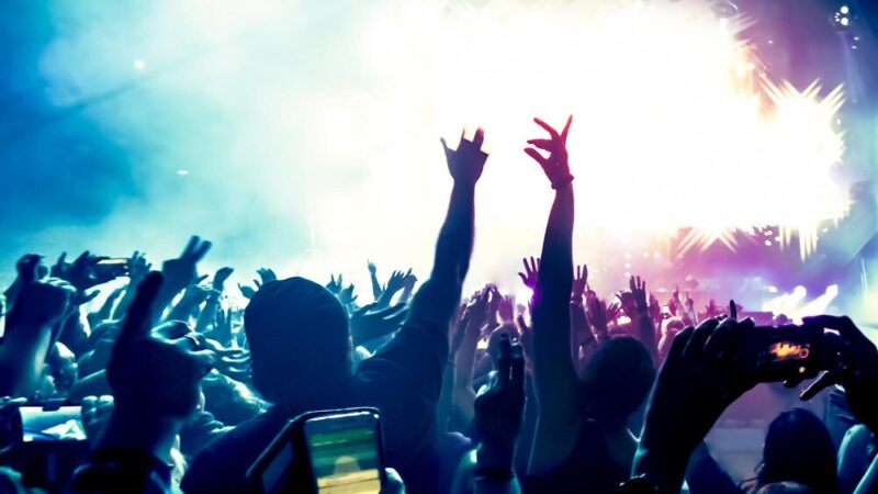 Muzyczne święto w szkole z okazji Międzynarodowego Dnia Muzyki